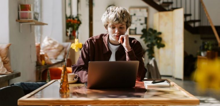 przewodnik po inwersji w angielskim